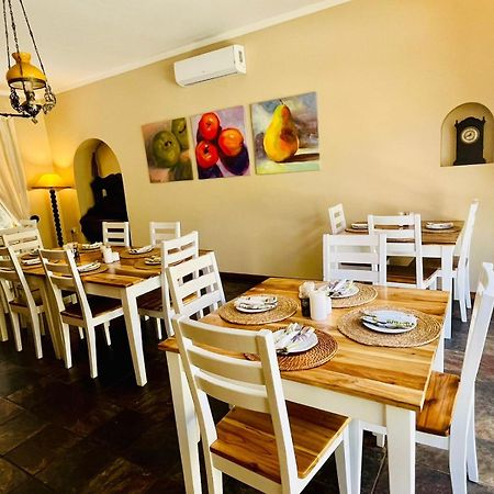 17 on Bird Guest House Beaufort West Extérieur photo