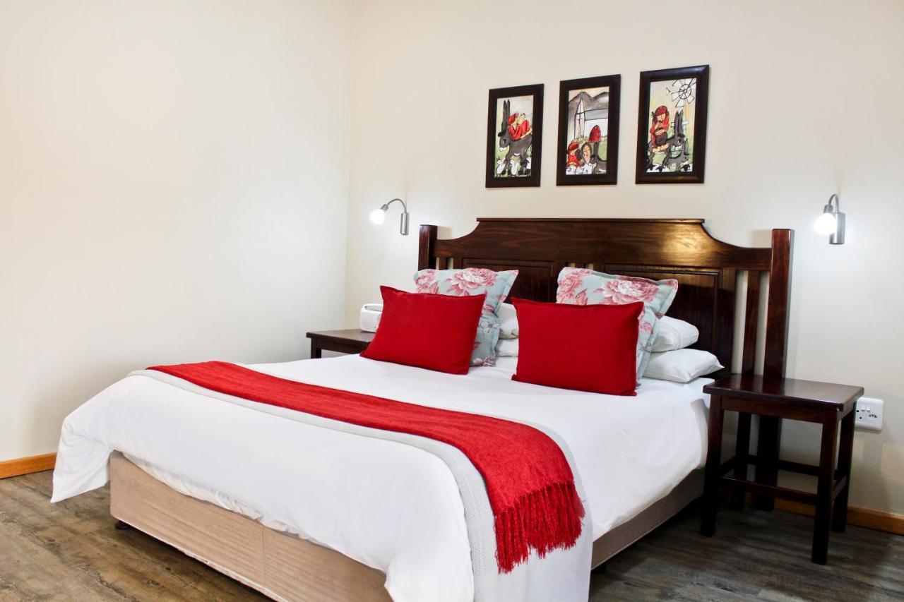 17 on Bird Guest House Beaufort West Extérieur photo